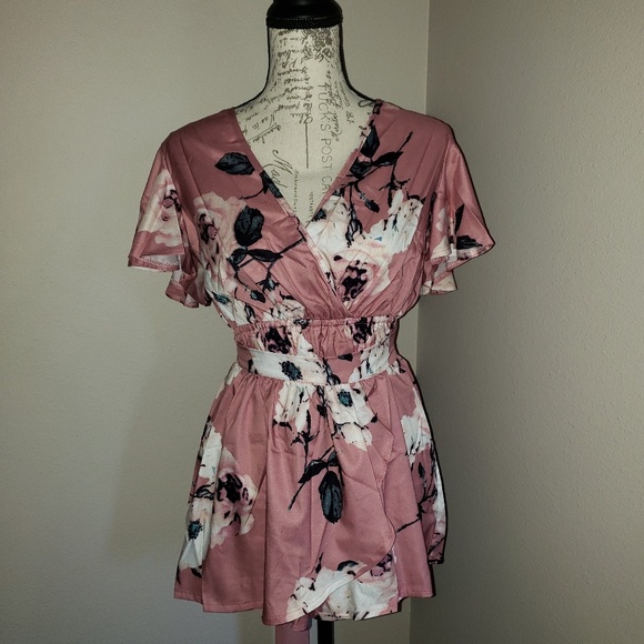 LAST ONE! Pink Floral Romper - Picture 7 of 8
